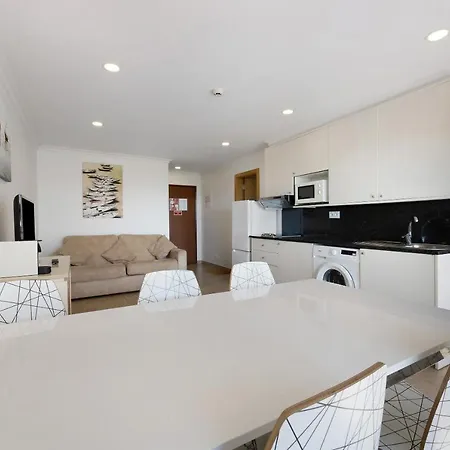 アパート Apartamento Encosta Do Vau T2 ポルティマン