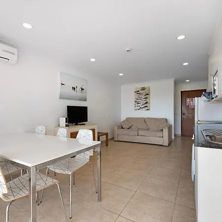 Apartamento Encosta Do Vau T2 アパート